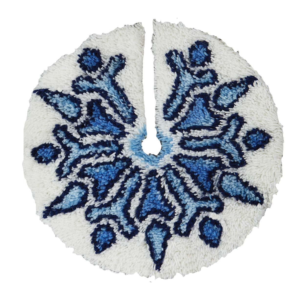 Amazon.com: Herrschners Snowflake Frenzy Mini Tree Skirt Latch Hook Kit