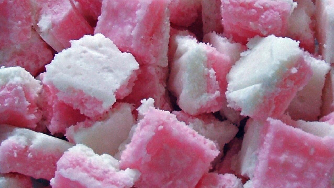 Coconut Ice 1 Kilo Bag