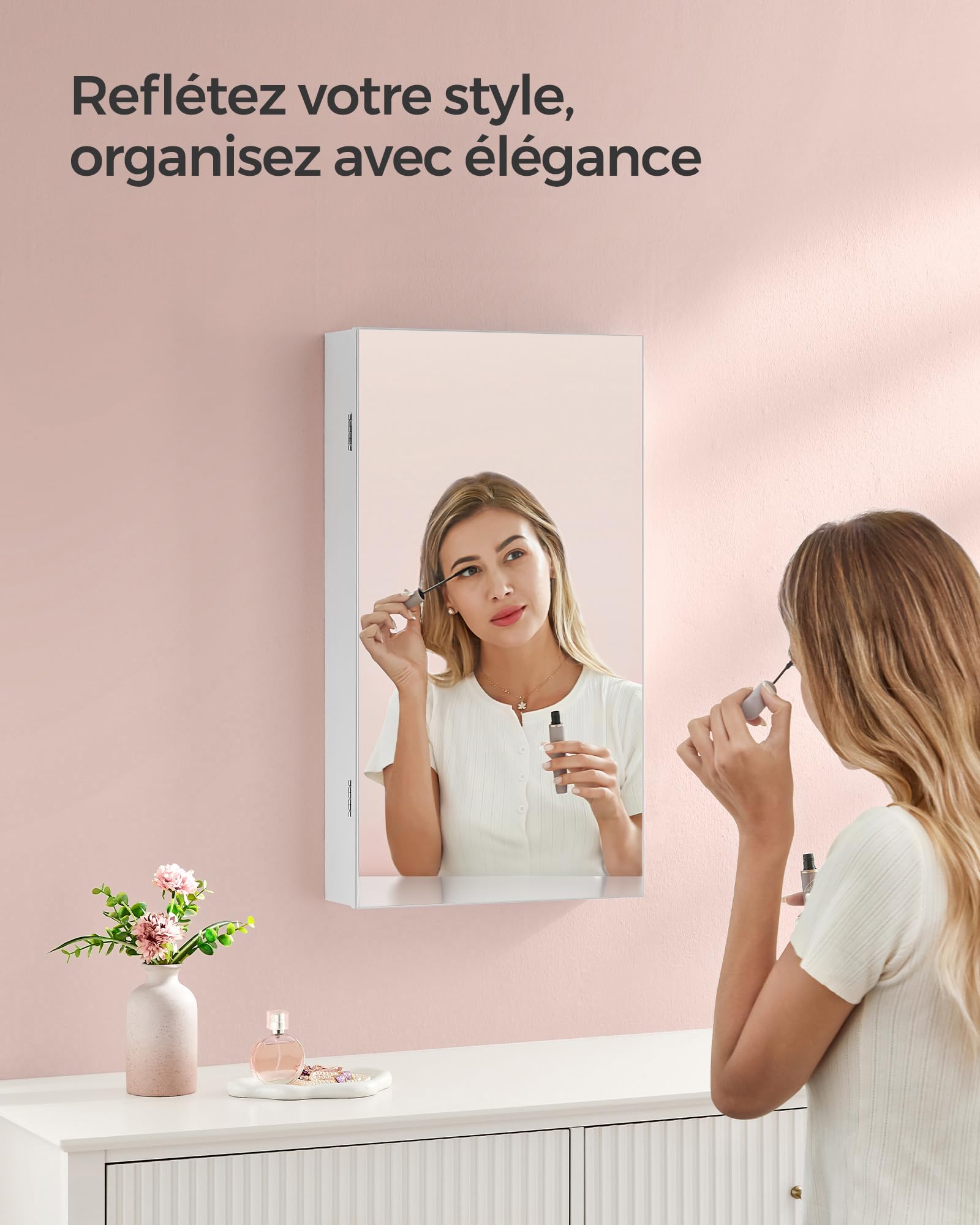 SONGMICS Armoire à Bijoux Miroir avec Éclairage LED Intégré, Rangement pour Bijoux Mural ou à Suspendre sur Une Porte, Armoire Miroir Suspendue 9,7 x 37 x 67 cm, Blanc JJC050W01