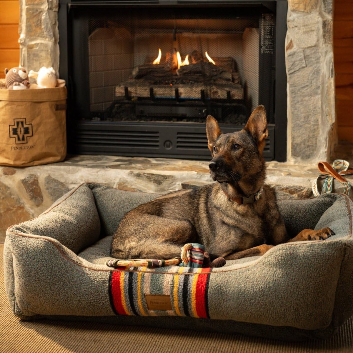 Pendleton Vintage Camp Berber Kuddler Dog Bed - Green Heather, Large (36" w x 27" d x 10" h)