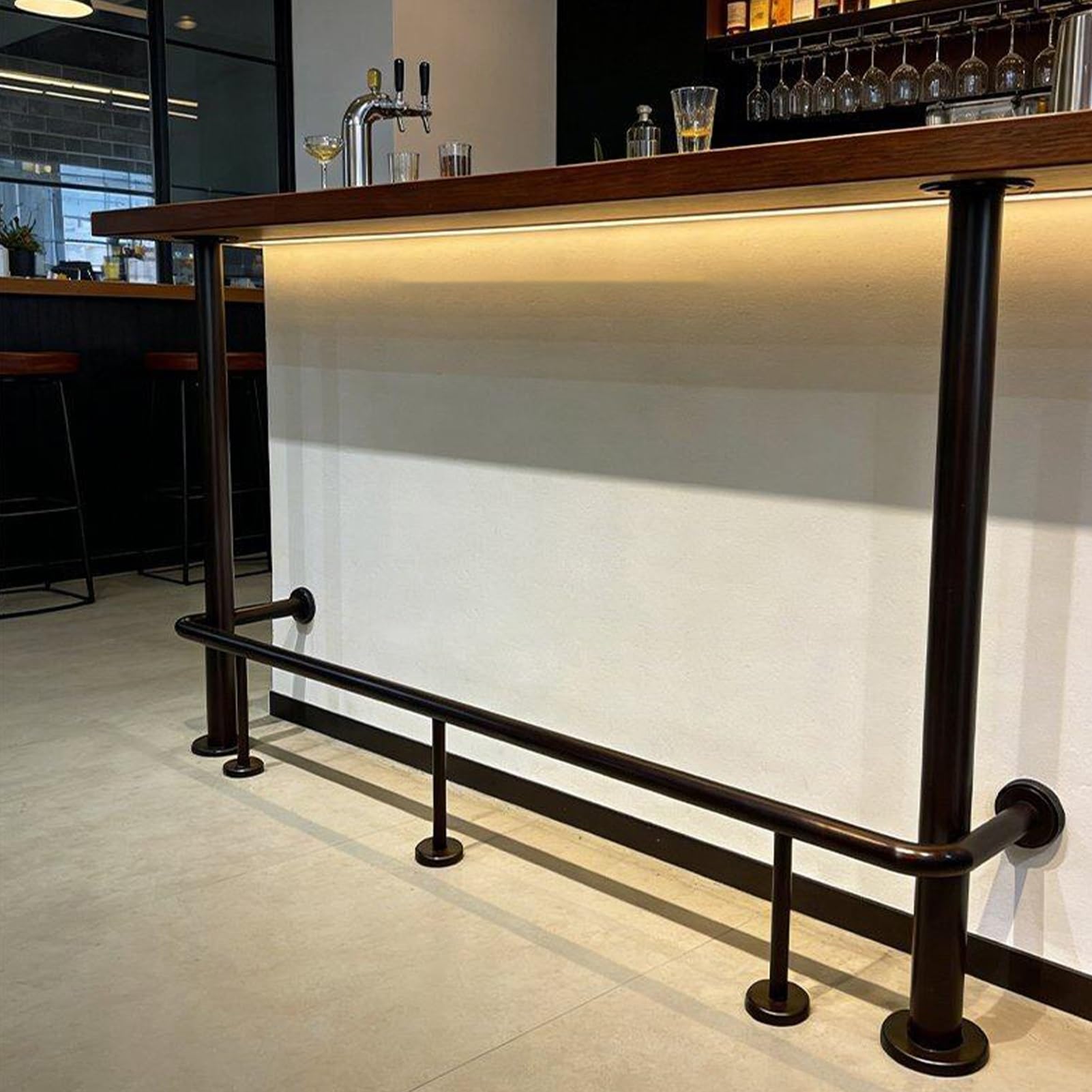 Repose-pieds avec supports – Tube en acier inoxydable de 3,2 cm de diamètre – Rail de bar facile à installer pour cuisine, restaurant, hôtel, comptoir de caisse – Longueur de 99,1 cm à 238,8 cm