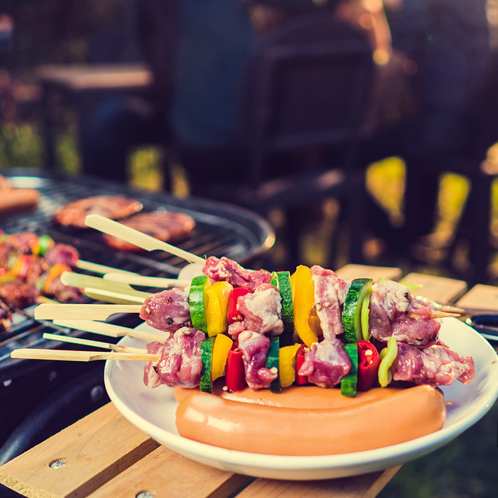 Lot de 100 brochettes en bambou pour barbecue, cocktails, fruits, kebab, hamburger, barbecue, fête