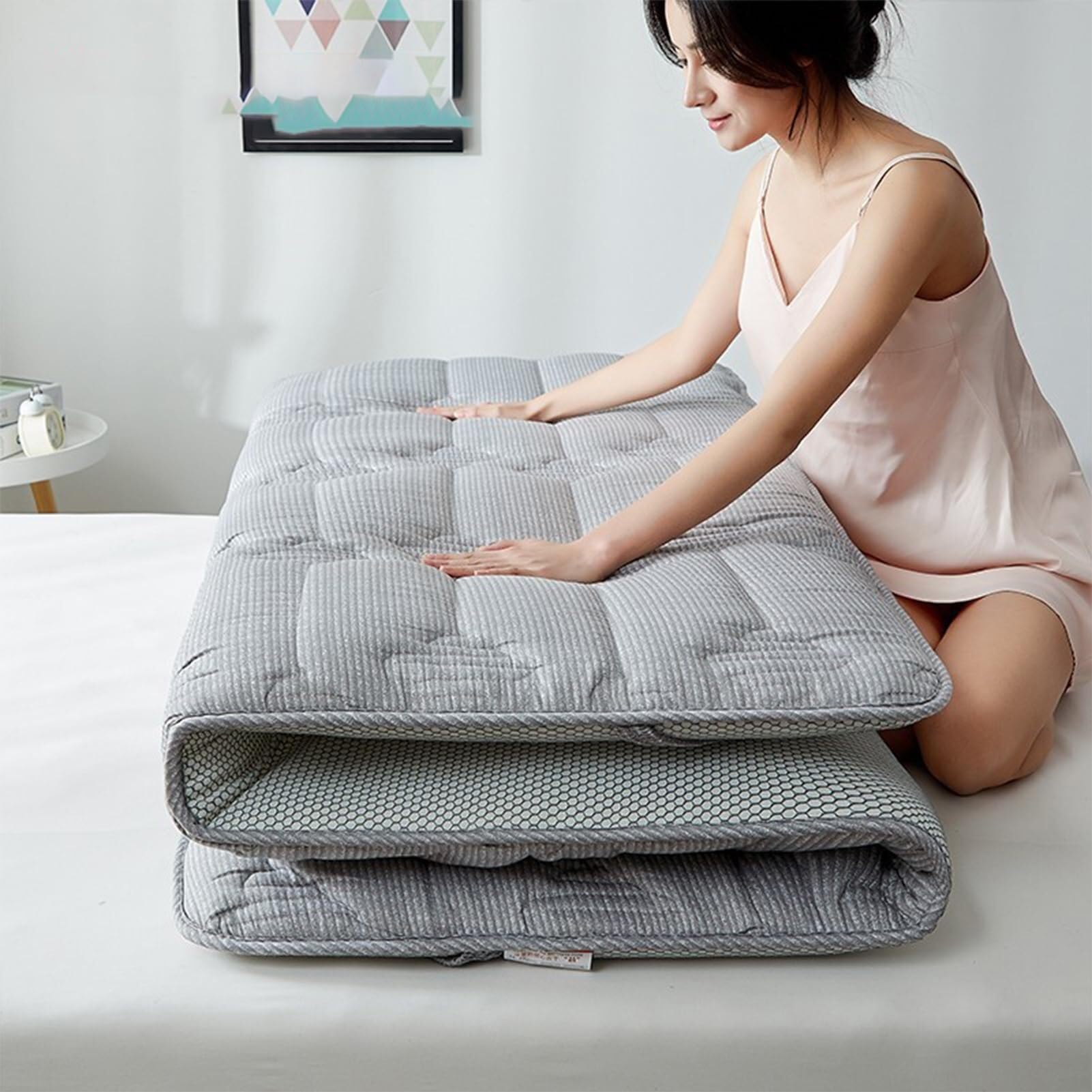 Generic Thicken Folding Mattress, Soft Breathable Portable Sleeping Pad, Japanese Futon Mattress, Twin Size, Plush, Silver Gray