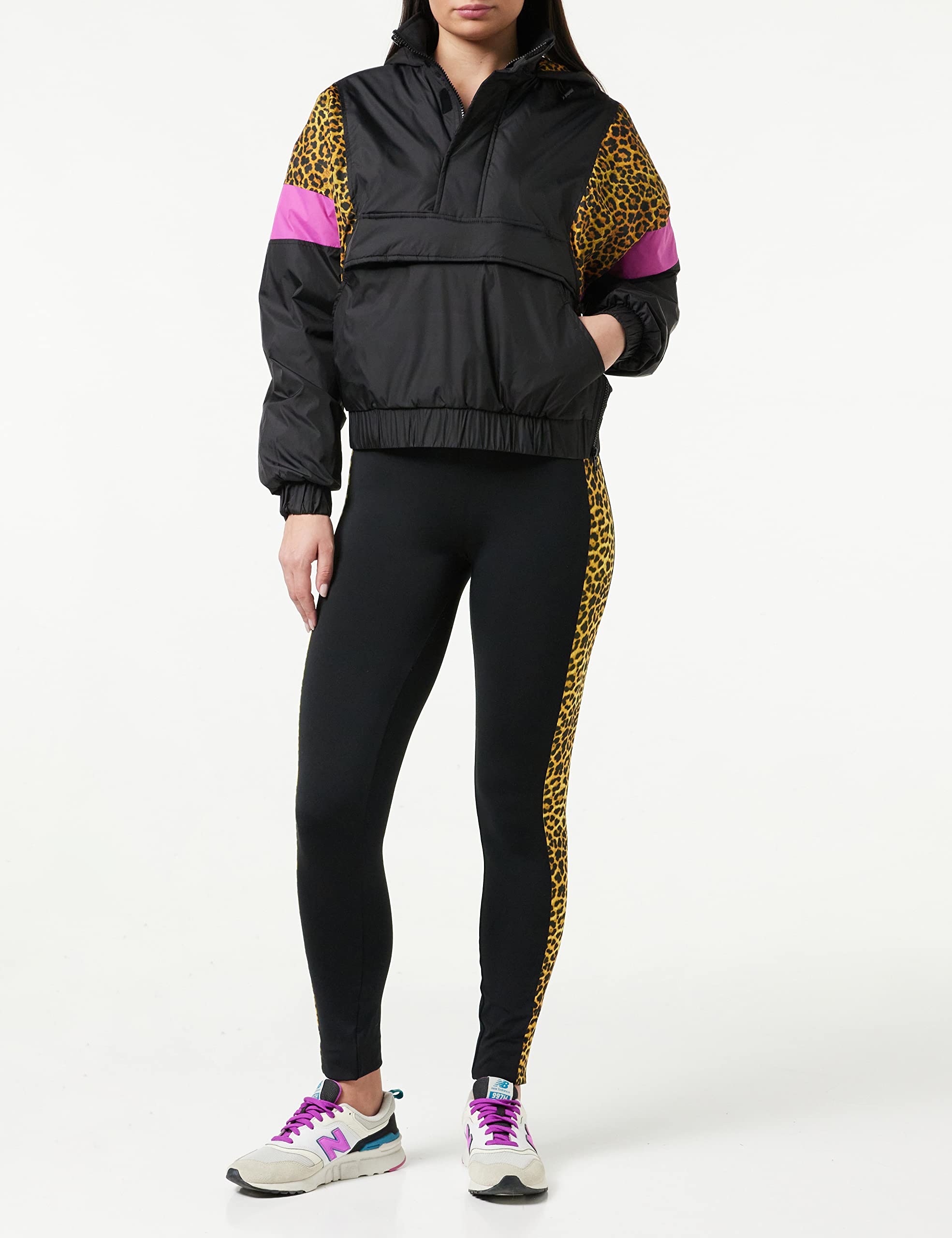 Urban Classics Damen Jacke Ladies Leo Pull Over Jacket mit Animal-Print, Zipper und Bauchtasche, in 4 Farbvarianten erhältlich, Größe XS bis 5XL