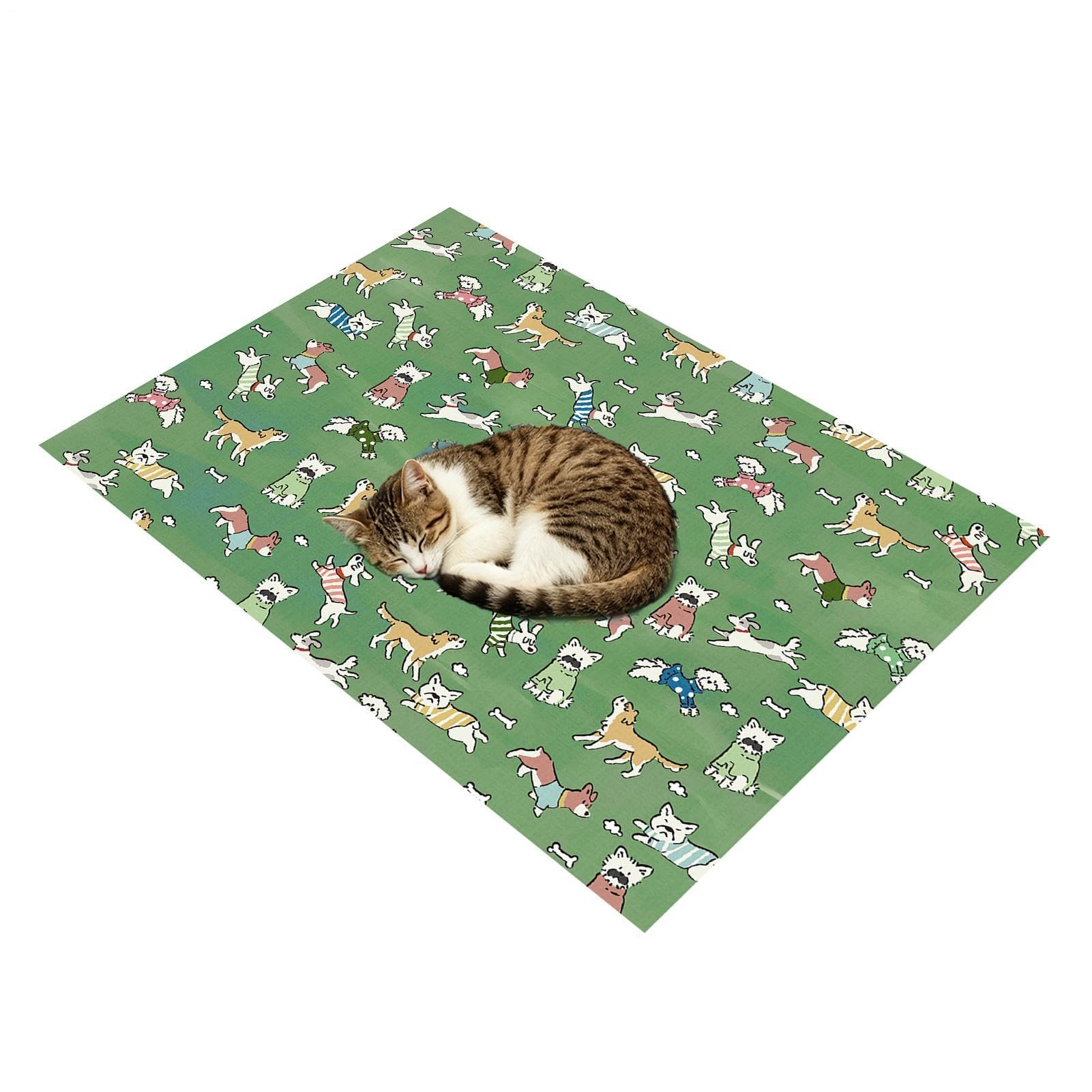 Tapis de refroidissement pour chien d'intérieur idéal dans une niche