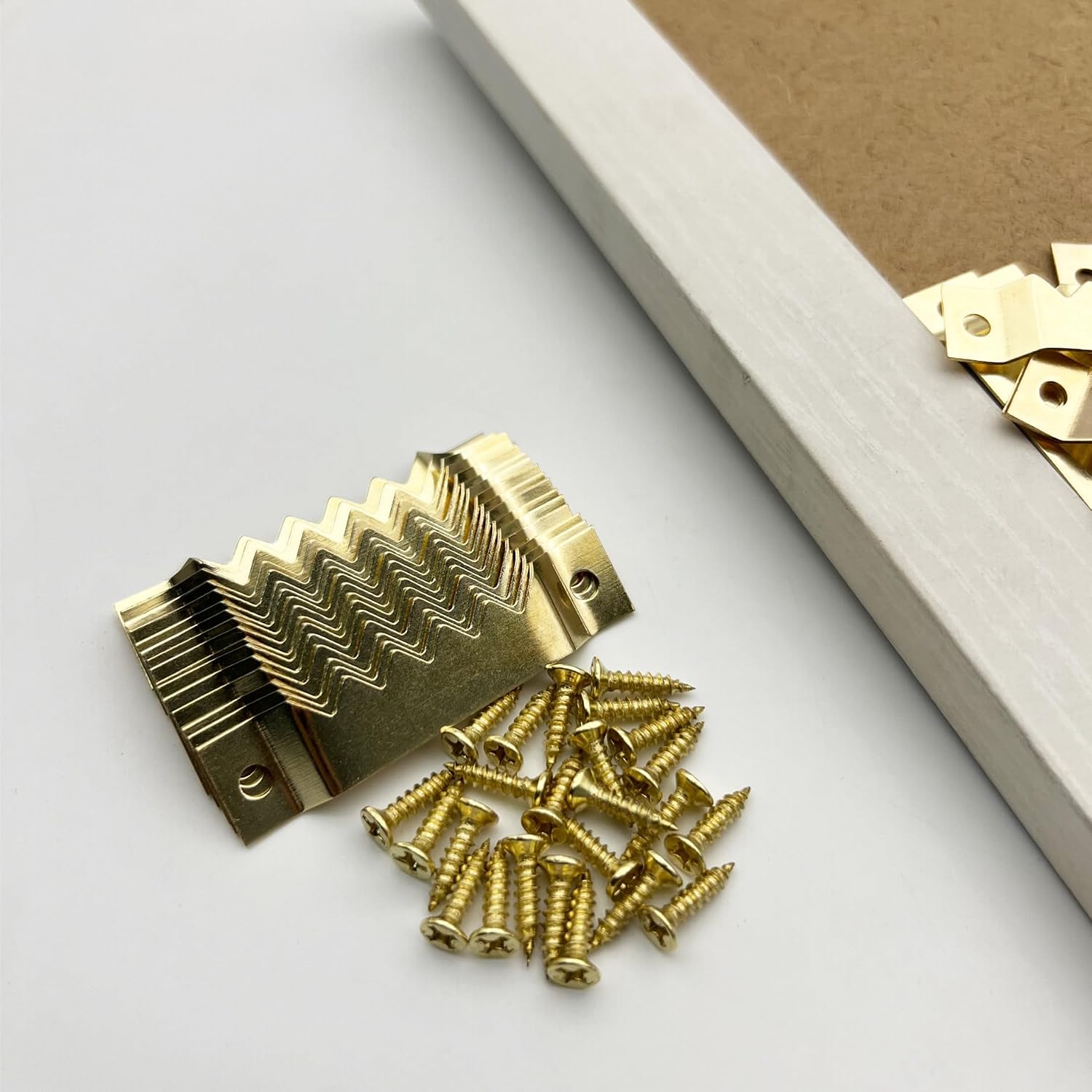 50 Pack Large Sawtooth Picture Hangers (Gold, Supports 50 lbs) image 4