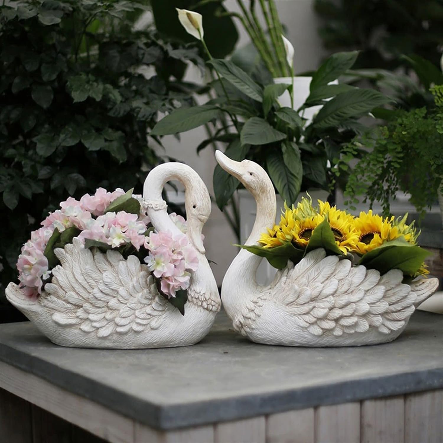 Indoor/Outdoor Creative Swan-Shaped Planters, Large Patio Balcony Decorative Plant Pots, Succulent Pots (Beige, Size: A 33*17*31.5cm or B 32.5*18*36cm)