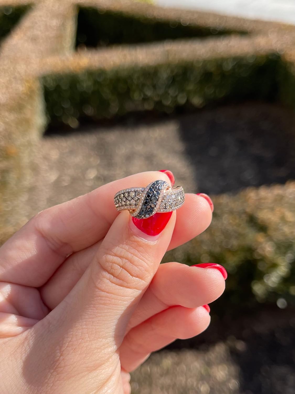 LE VIAN 1 1/3 Carat Black Vanilla and Chocolate Diamond Ribbon Ring for Women I 14k Rose Gold Statement Ring for Her (G-H/Brown, VS2-SI1 / SI2-I1, 1.37 cttw) Promise Anniversary Band Size 5 to 10.5 - Image 3