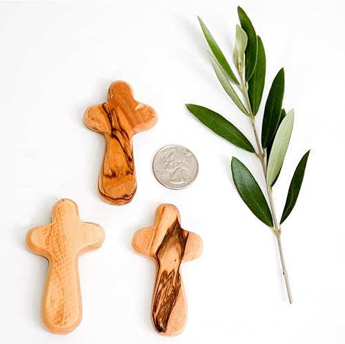 Miniatura 2 de My Caring Cross - Cruz de cuidado y sujeción certificada de madera de olivo de Holy Land 50 cruz de bolsillo pequeño
