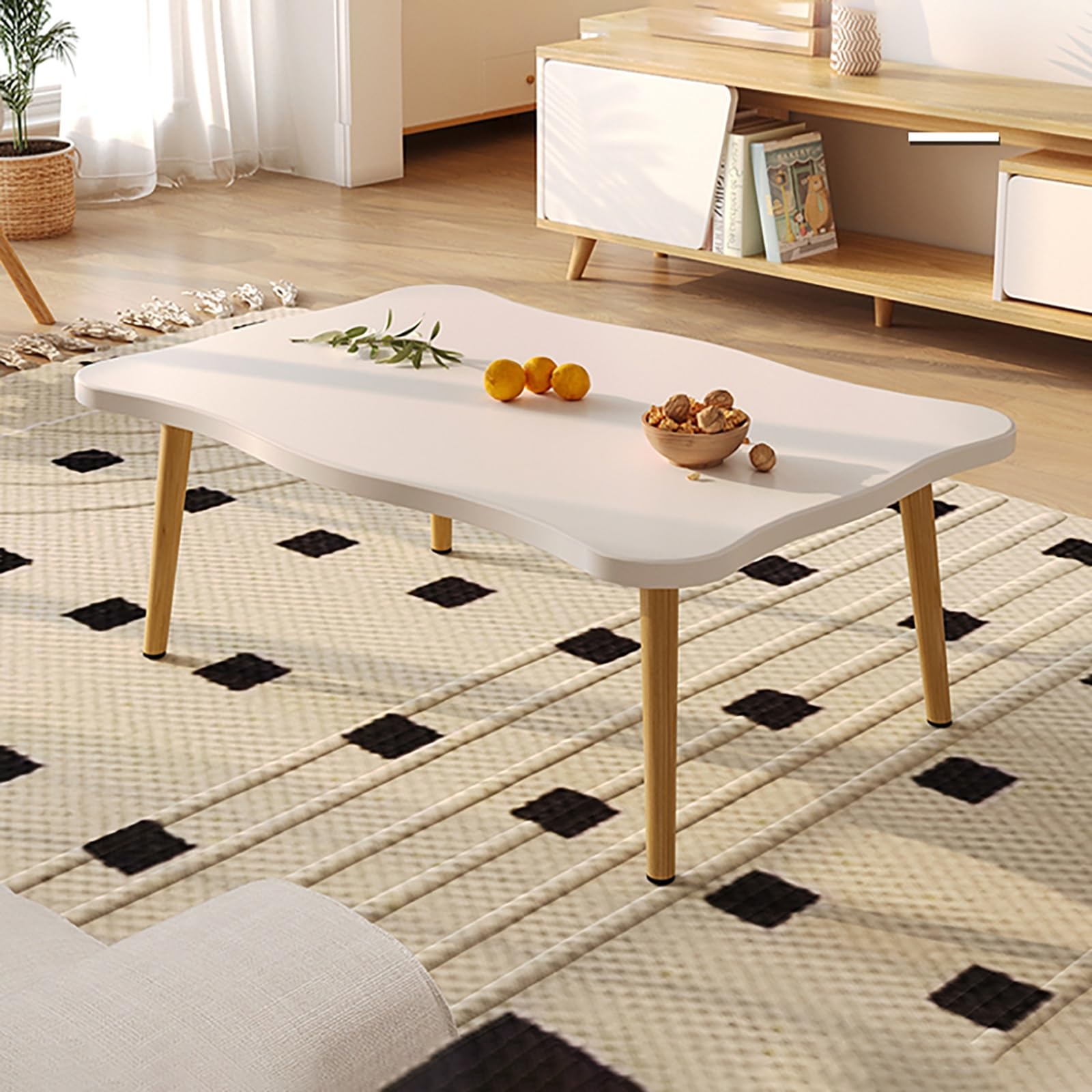 Table basse rectangulaire bois résout le manque d'espace salon grâce au plateau relevable