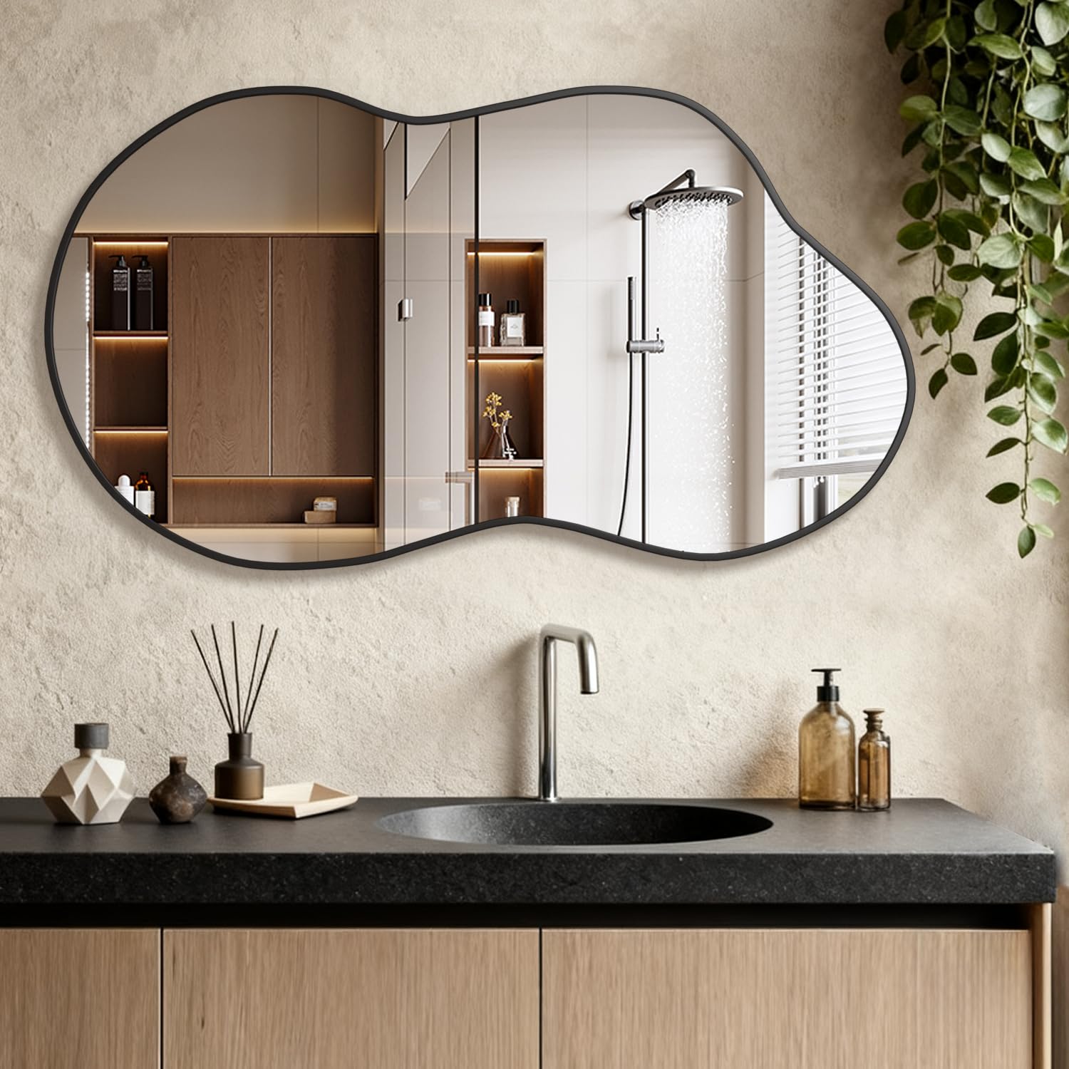 Miroir Mural irrégulier, Miroir Nuage asymétrique 67 x 115 cm Grand Miroir de courtoisie Unique Miroir de Salle de Bain Noir Mural Miroir Moderne pour Le Salon et l'entrée
