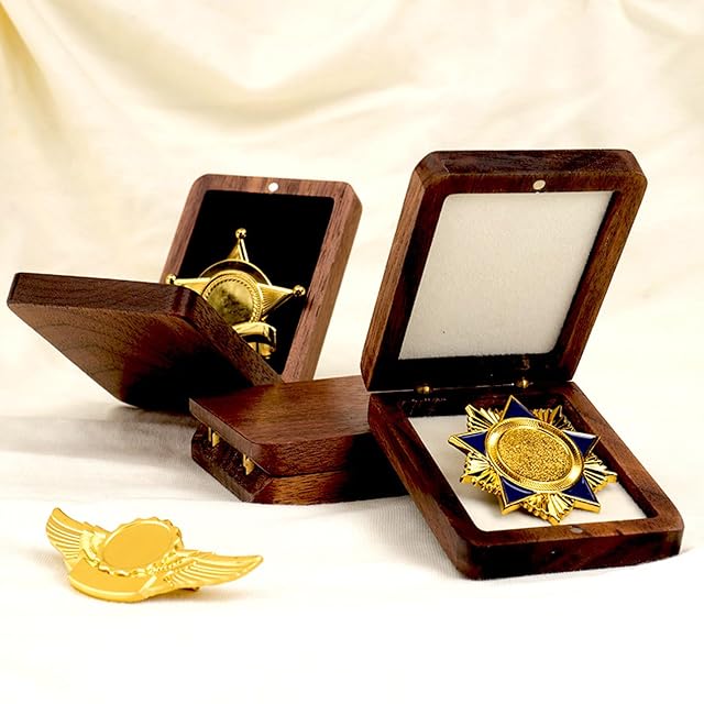 Foto 4 de 8 de LUCKGONI Vitrinas de madera para monedas elegantes militares medallas