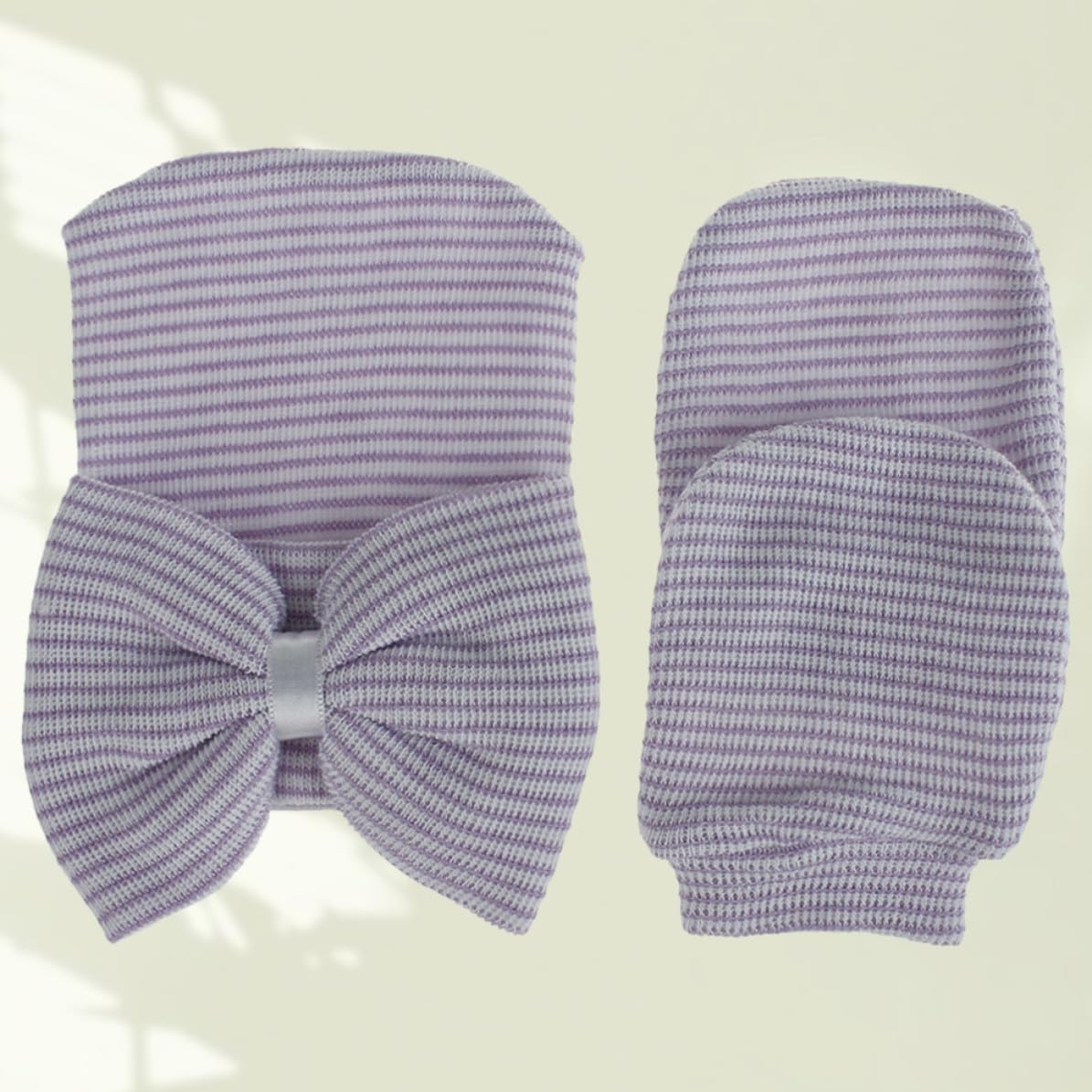 Girl White Yarn Knit Cap and Glove Set with Large Bowknot, Soft Bowknot Cap and Hand Mittens for Warmth and Comfort
