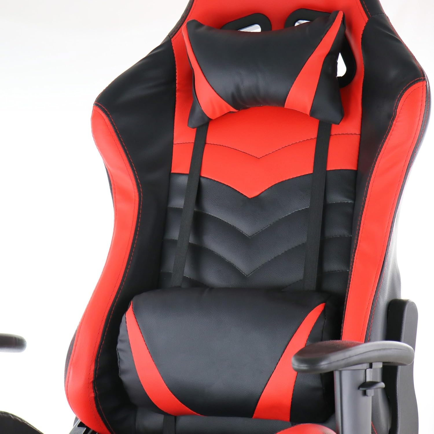 Karibu-up view of the adjustable headrest and lumbar support pillows on the Gamefitz GF-2002 Gaming Chair.