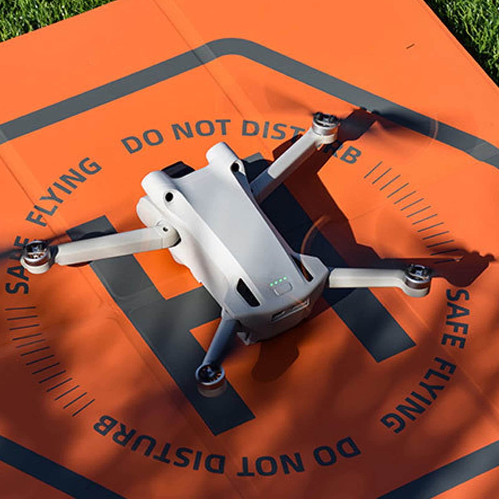 65cm kwadratowy wodoodporny składany lądowisko dla dronów z dwukolorowym ostrzeżeniem o bezpieczeństwie Slogan