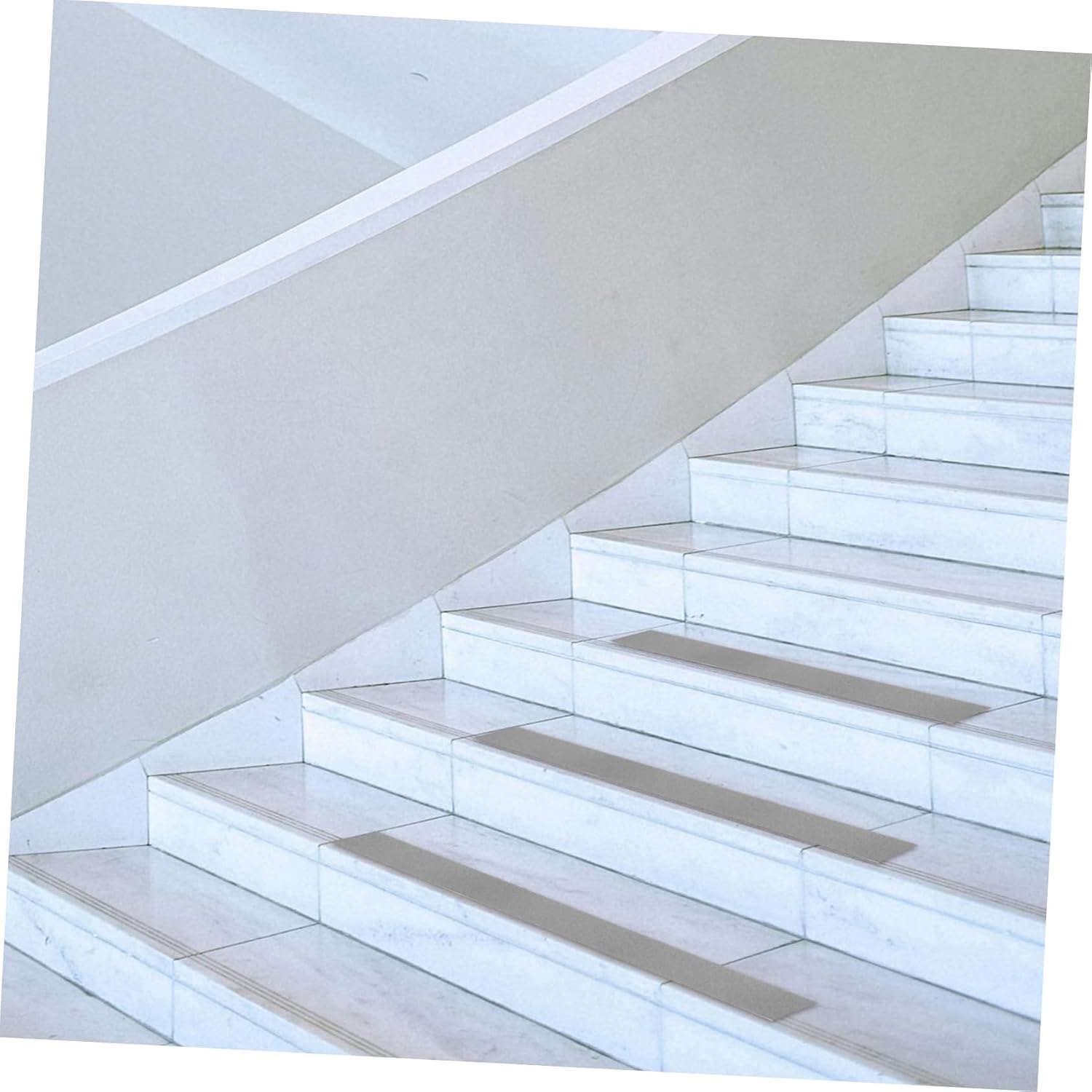 Gadpiparty 1roll Non-Skid Grip Tape for Stairs and Slippery Traction Strip for Indoor and Outdoor Use Safety Tape