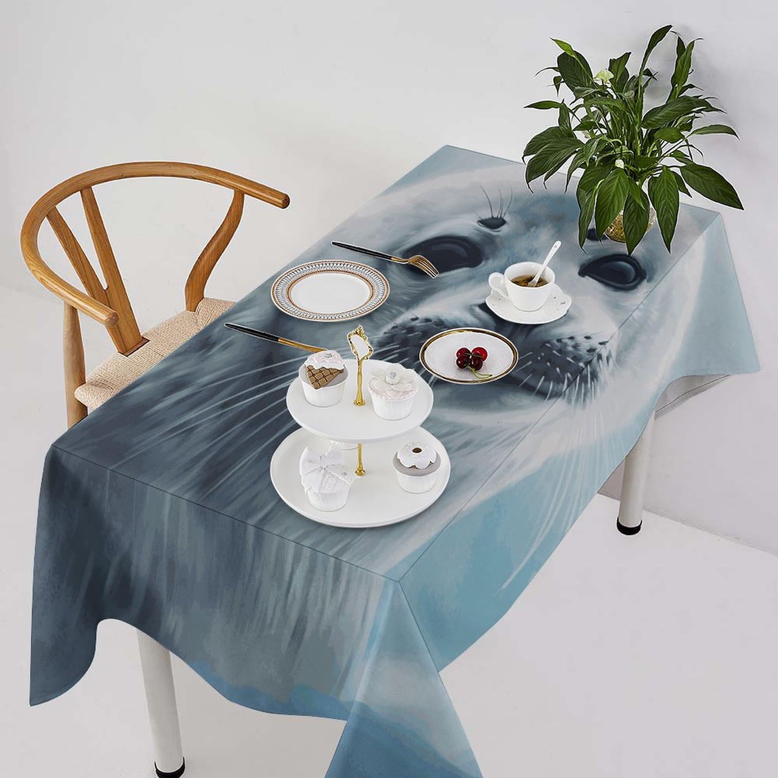 Nappe phoque du Groenland 140x190.5 cm : finis les plis et les taches de repas