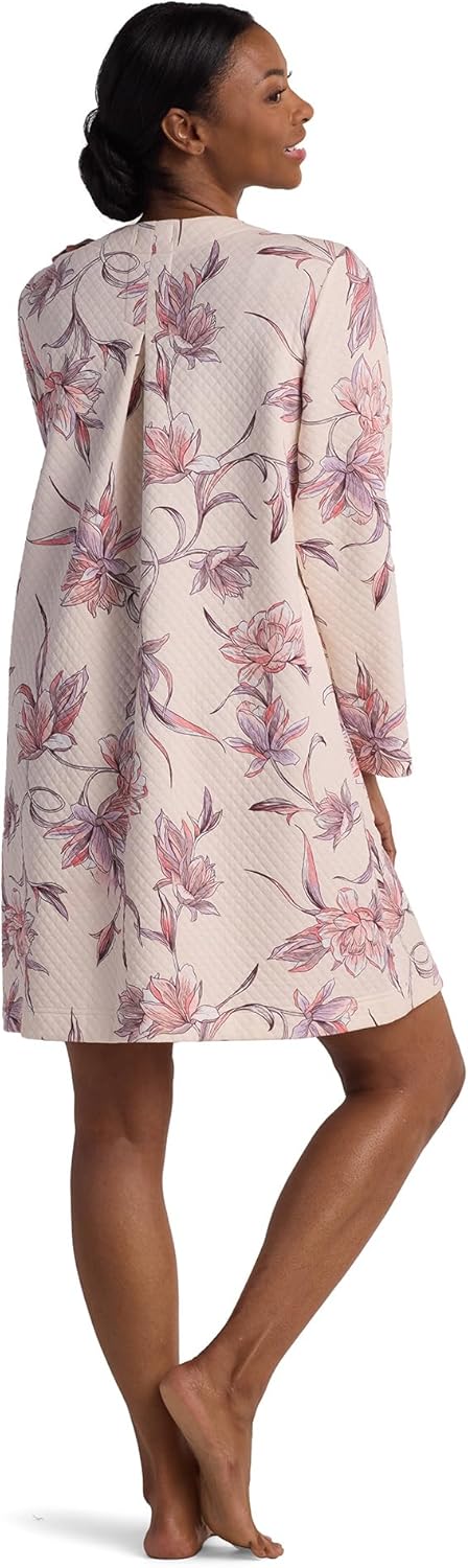 Miss Elaine Women's Short Robe, Soft Quilted Knit Robe with 3/4th Sleeves, Pockets, Sleepwear and Loungewear - Image 2