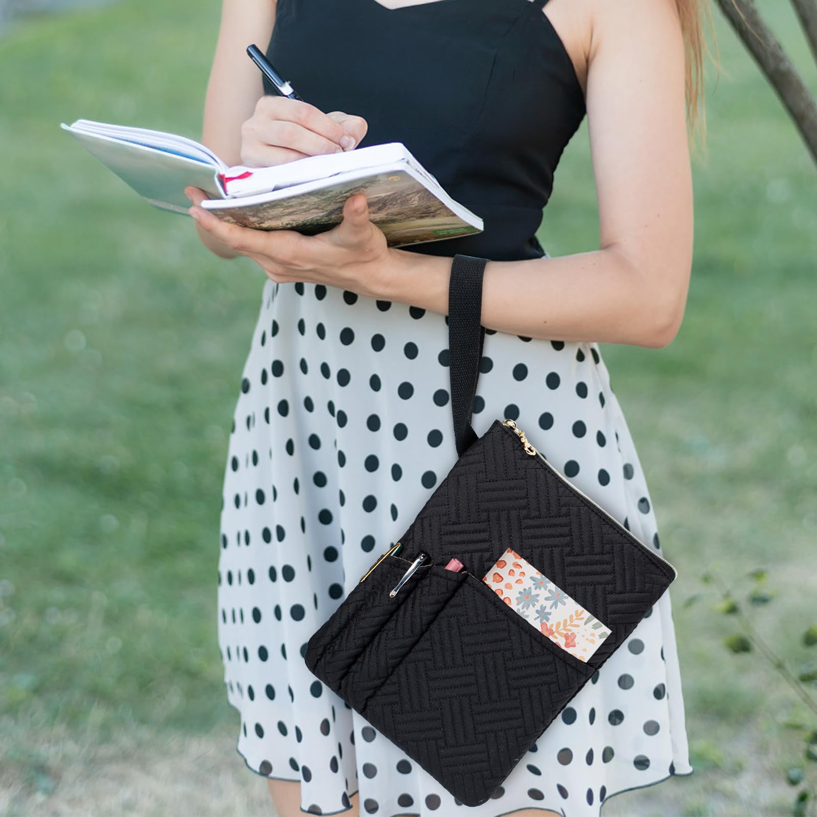 APLUFINE Funda para libro de la Biblia para mujeres y hombres, funda de libro para los amantes de los libros, protector de libro de tapa blanda y fundas duras, funda para libros (negro, vertical)