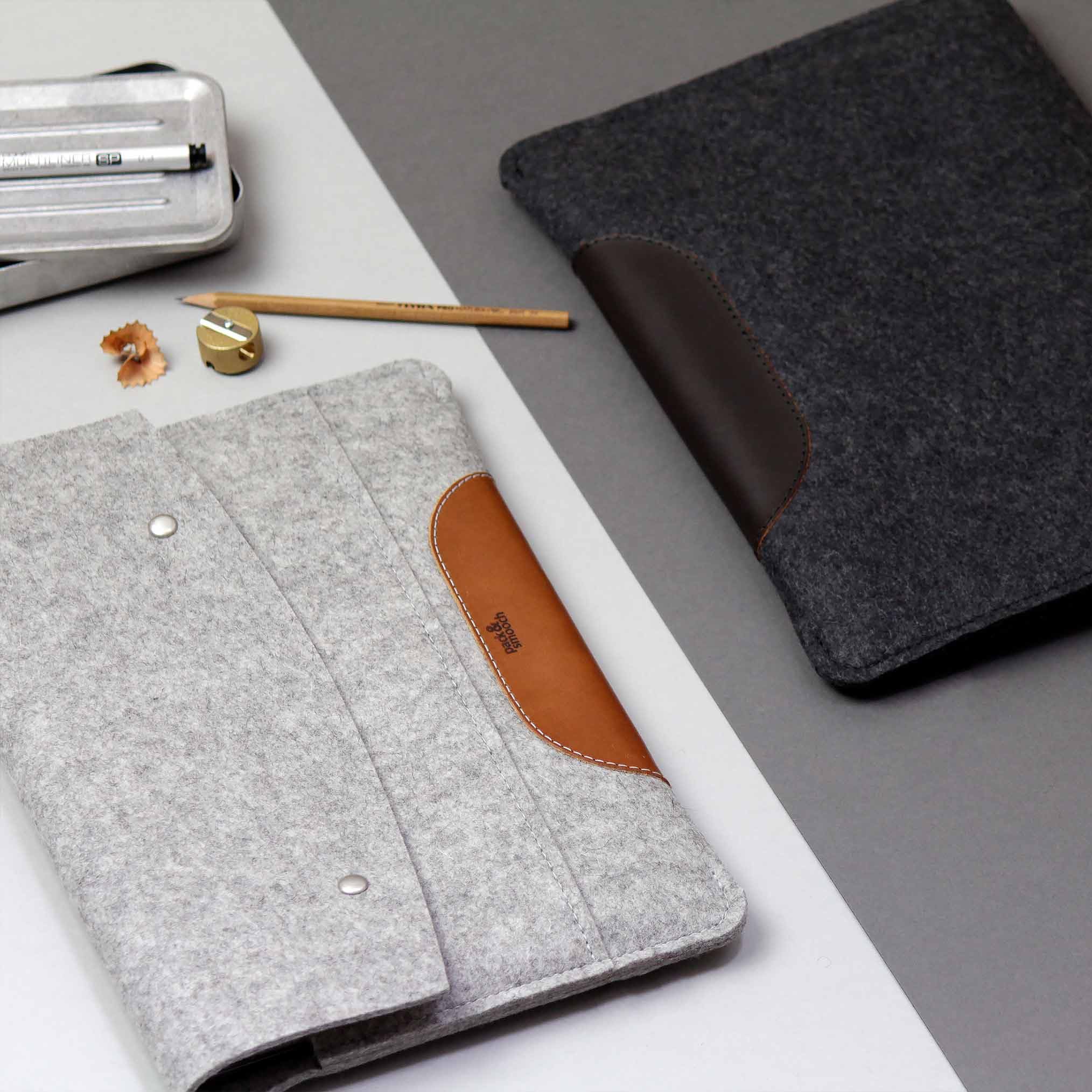 Pack & Smooch MacBook Air 15 Funda Fieltro Gris/Marrón Claro | 100% Fieltro de lana | Cuero curtido vegetal | Compatible con MacBook Air 15 | Hampshire
