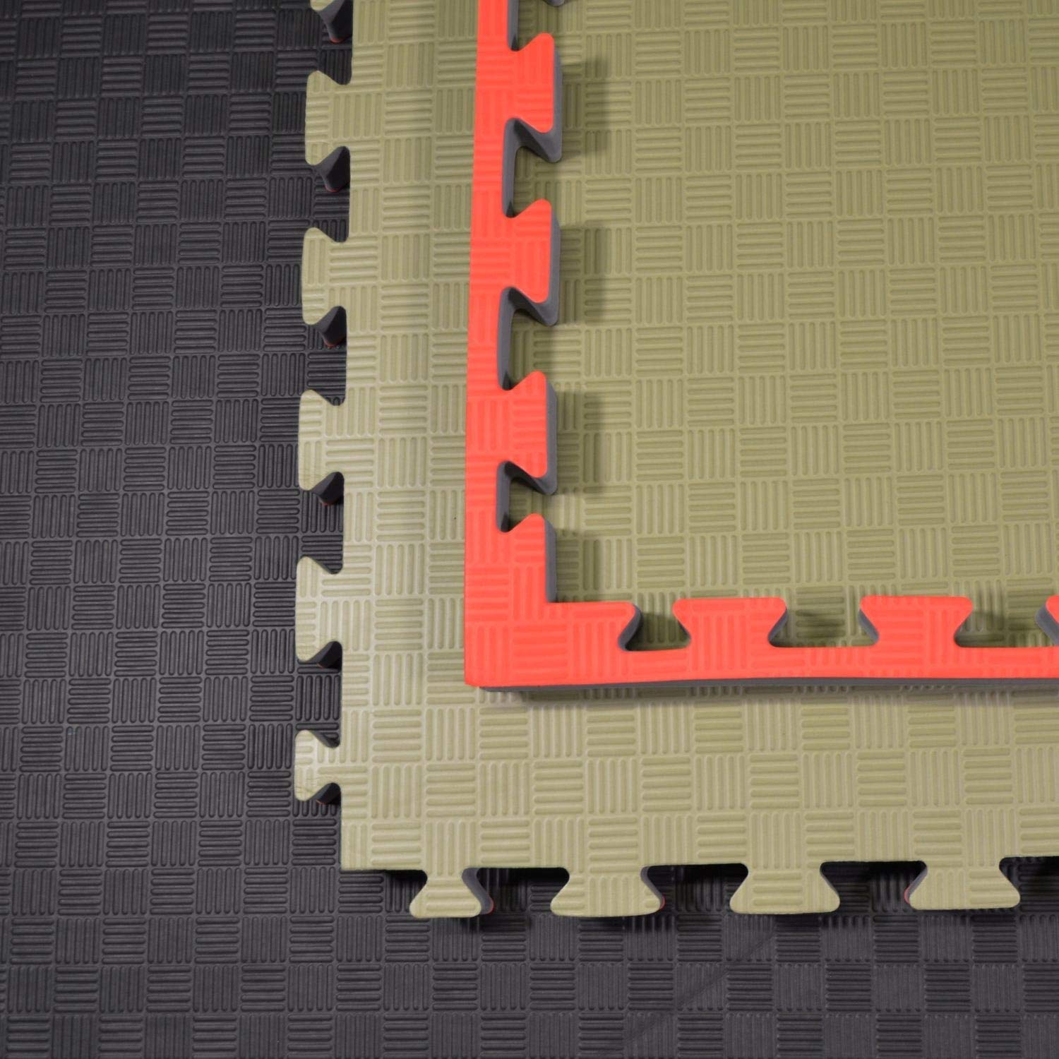 Kampfsportmatte rot-grün - 100 x 100 x 4 cm - Verzahnte Ränder - Wendematte, Trainingsmatte - Judo, Karate, Ju-Jutsu, Taekwondo