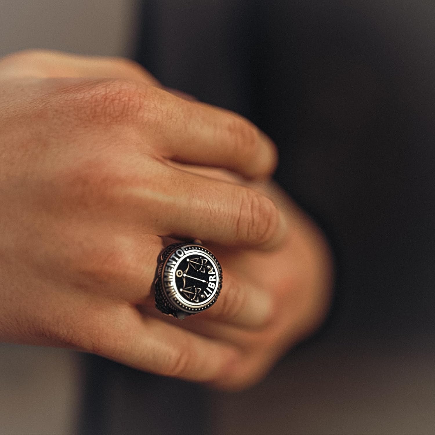 Elegant Libra Signet 925 Sterling Silver Ring - Sophisticated Zodiac Symbol, Ideal for Astrology Enthusiasts