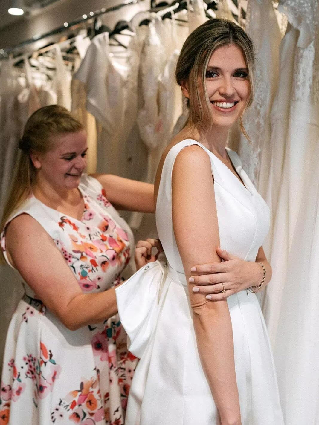 Satin Short Wedding Dresses with Detachable Bow Bridal Shower Dress V Neck A-line Engagement Gown 2025 ZTL03