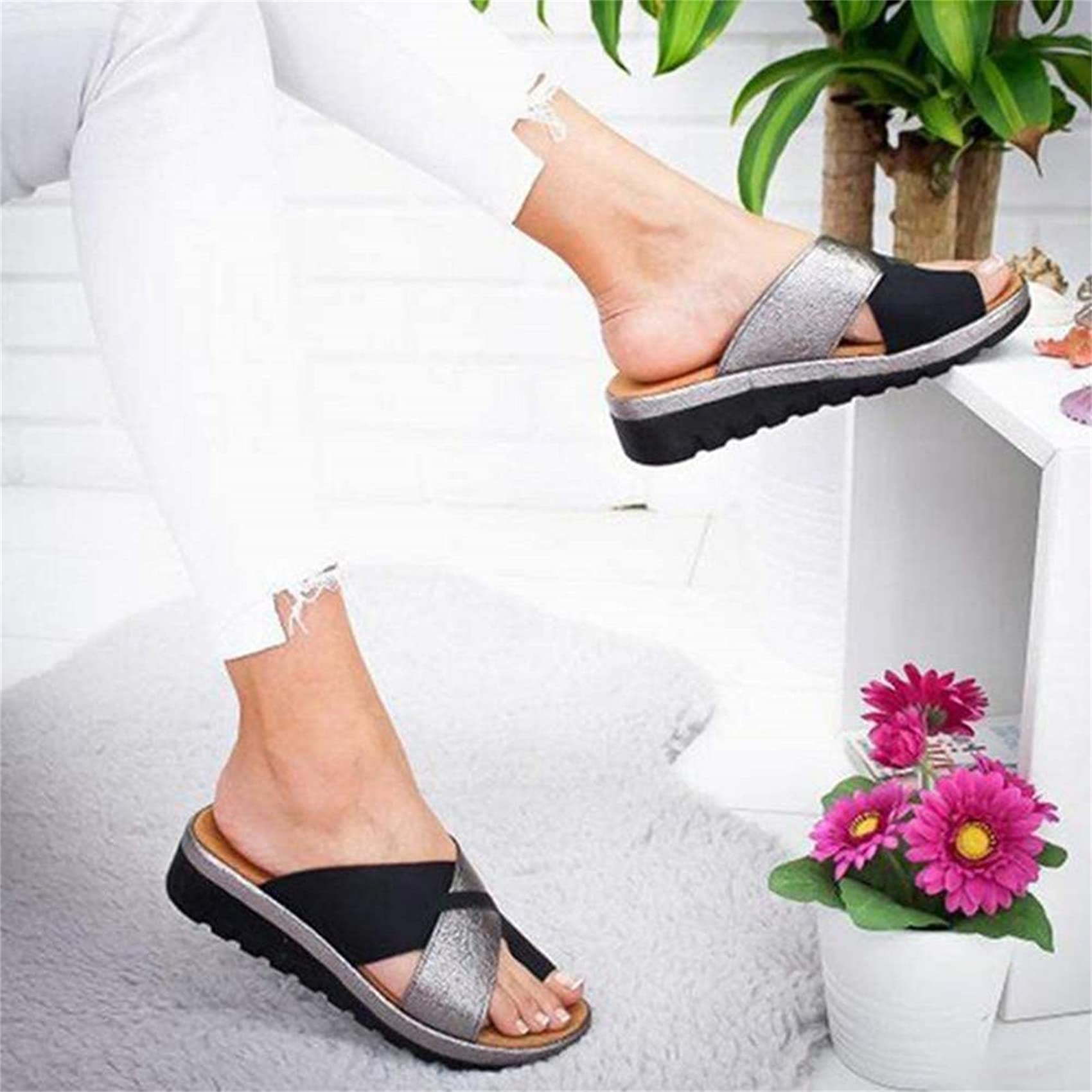 Riyueyi Sandals for Women Casual Summer Orthopedic Correction leather ring toe casual Bunion slippers ​flat shoes Casual Beach Sandals Flat Heel Flip Flops,Black,US8/EU40