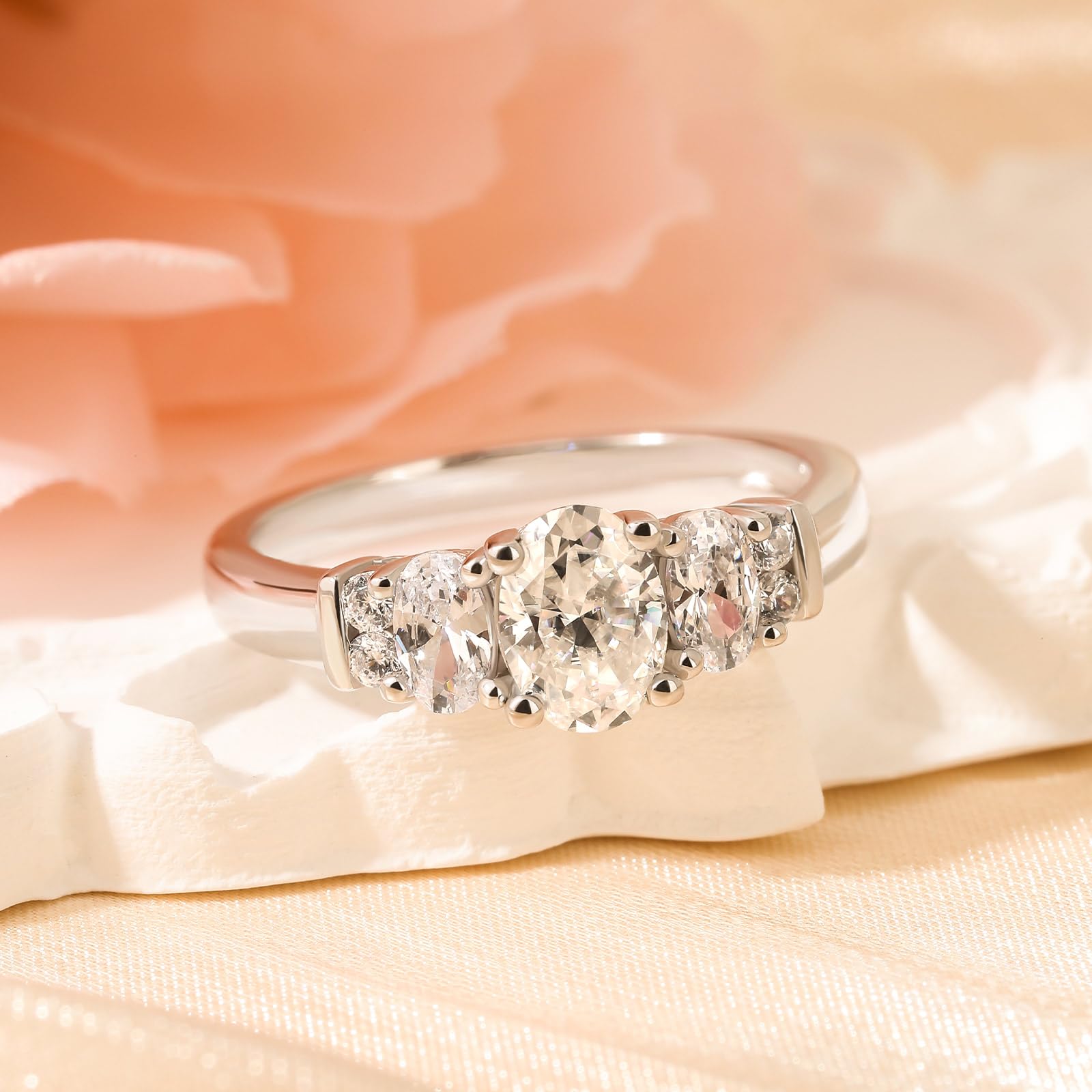 Damen Moissanit Ovalschliff Band Ring 925 Sterling Silber Ehering mit drei Stein Verlobungsring Vintage Modern Silberring Tauring für Frauen Hochzeit Valentinstag