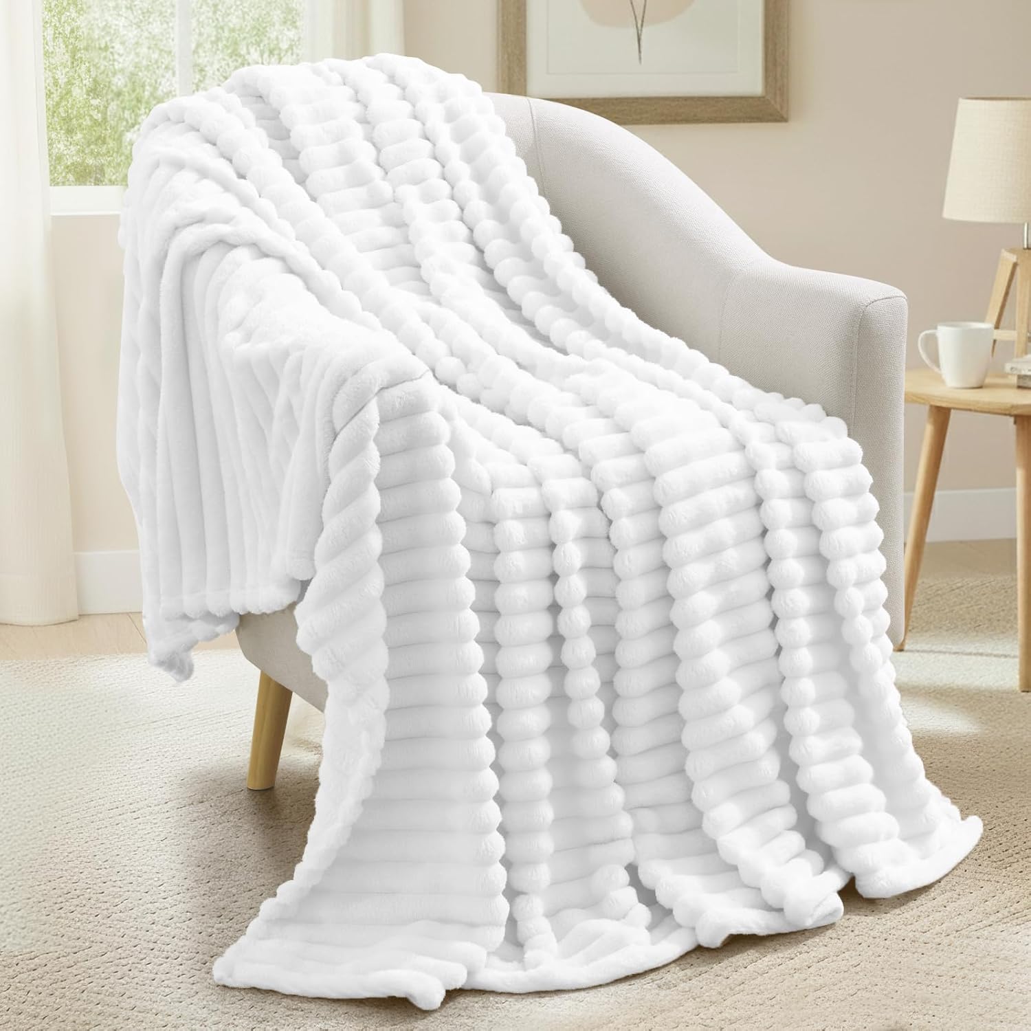 decorUhome Soft Fleece White Throw Blanket for Couch, Cozy Fluffy Plush Flannel Striped Blanket for Sofa Bed, Lightweight Decorative Ribbed Fuzzy Blanket for Woman, 50x60 Inches