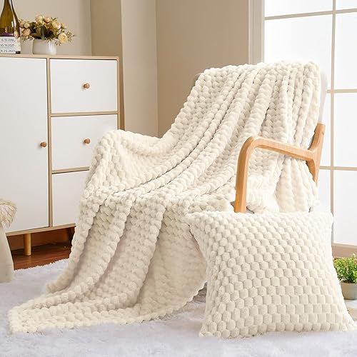 Vessia Manta de franela de forro polar (50 x 71 pulgadas) con funda de almohada (18 x 18 pulgadas), manta jacquard 3D crema mullida para sofá, cama,