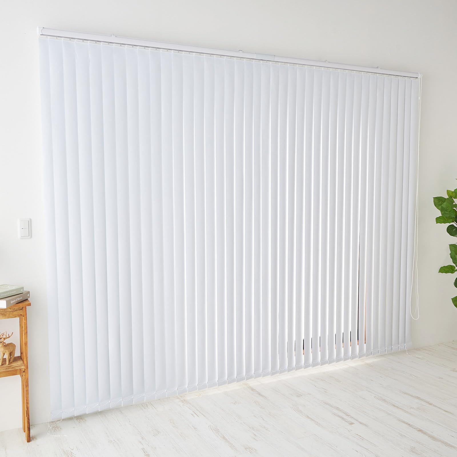 Amazon.co.jp: グラムスタイル 大型 縦型ブラインド コード式 遮光