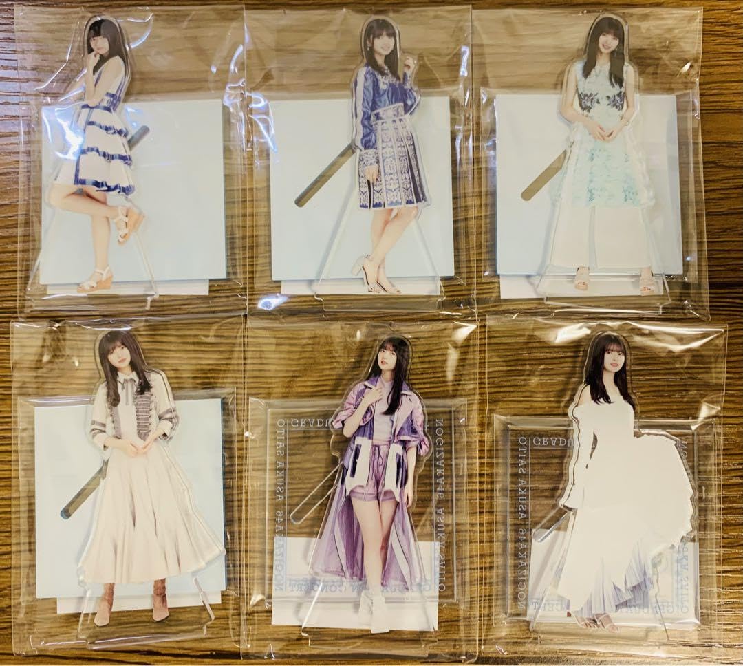 Amazon.co.jp: 齋藤飛鳥 センター作品 アクリルスタンド 売り : おもちゃ 