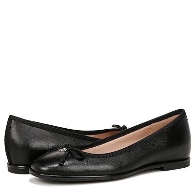 Naturalizer Essential Women