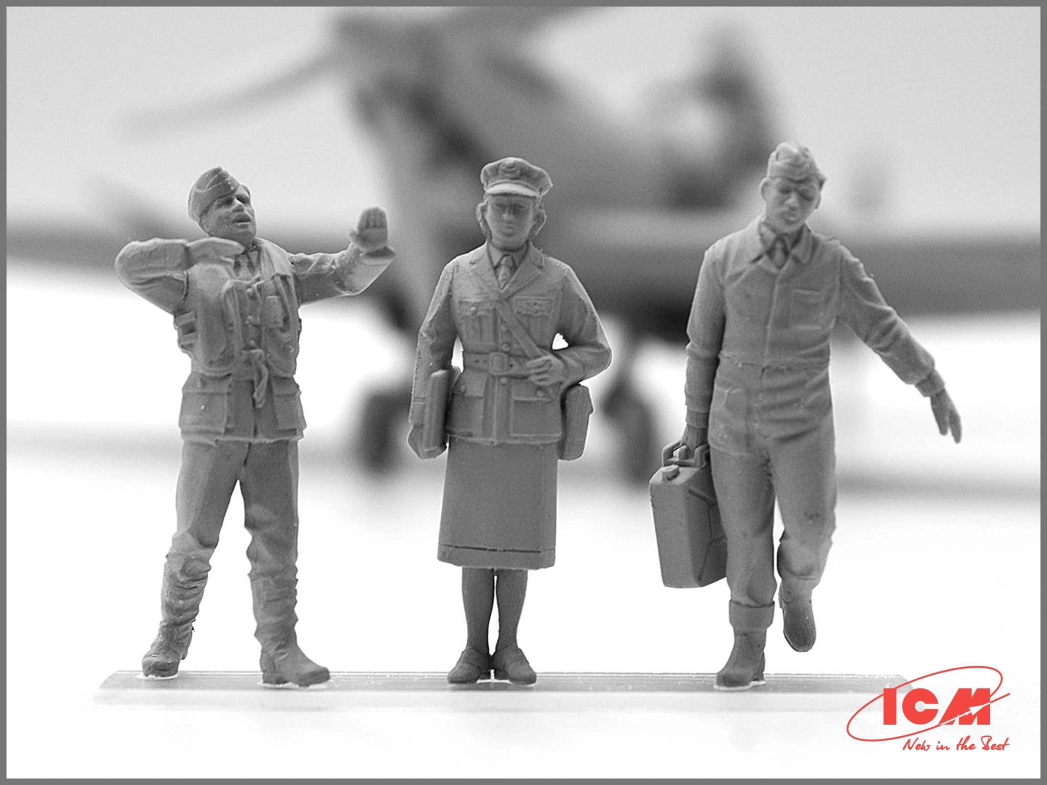 Amazon | ICM 1/48スケール RAFパイロットと地上人員 1939-1945