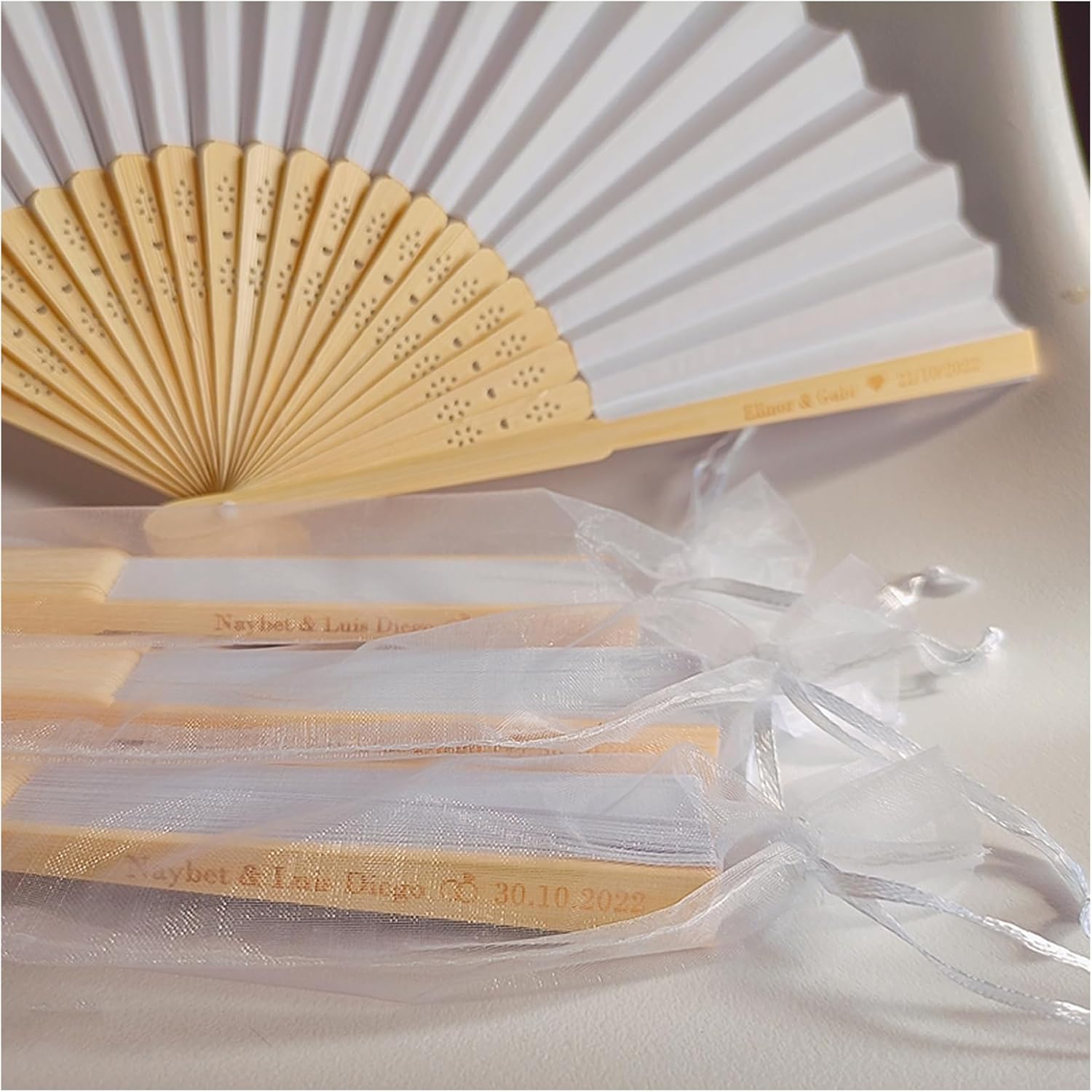 Handheld Fan Personalized Hand Folding Fan Wedding Hand Fans with Organza Bags,for Wedding Guests Party Favors Bridal Shower Church Decoation Custom Name Date Gift (40pcs)