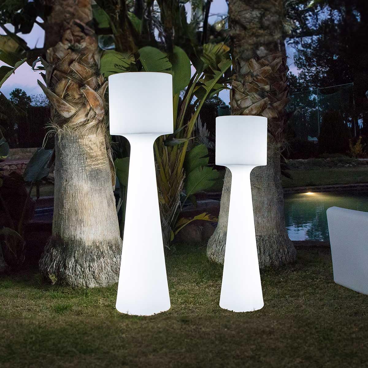 newgarden GRACE- Lámpara de pie para exteriores (140 cm), color blanco
