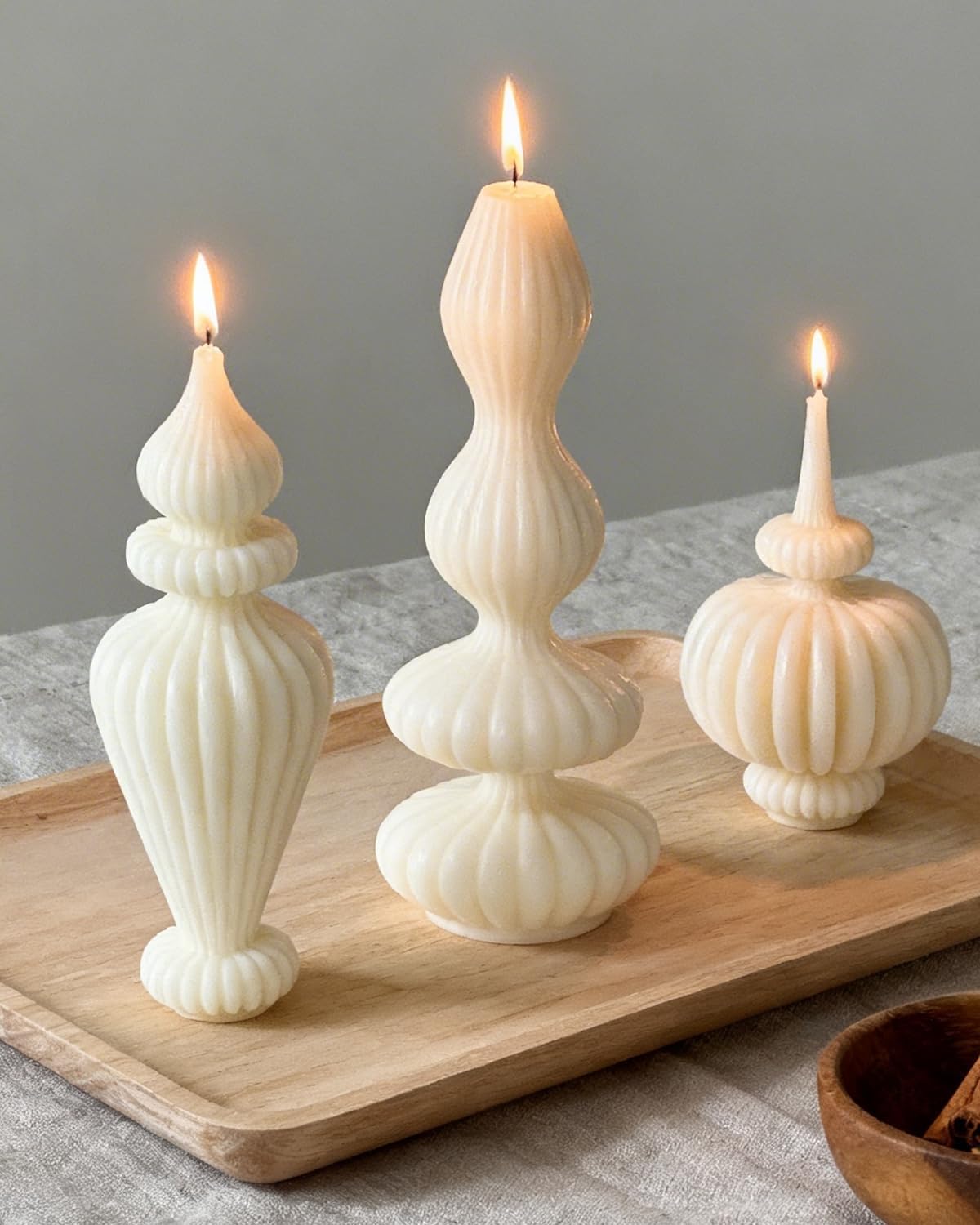 Ribbed Pillar Candles Set of 3，Modern Aesthetic Decorative Candle Set Cute Soy Wax Scented Ribbed Decor for Home Bathroom Living Room，White