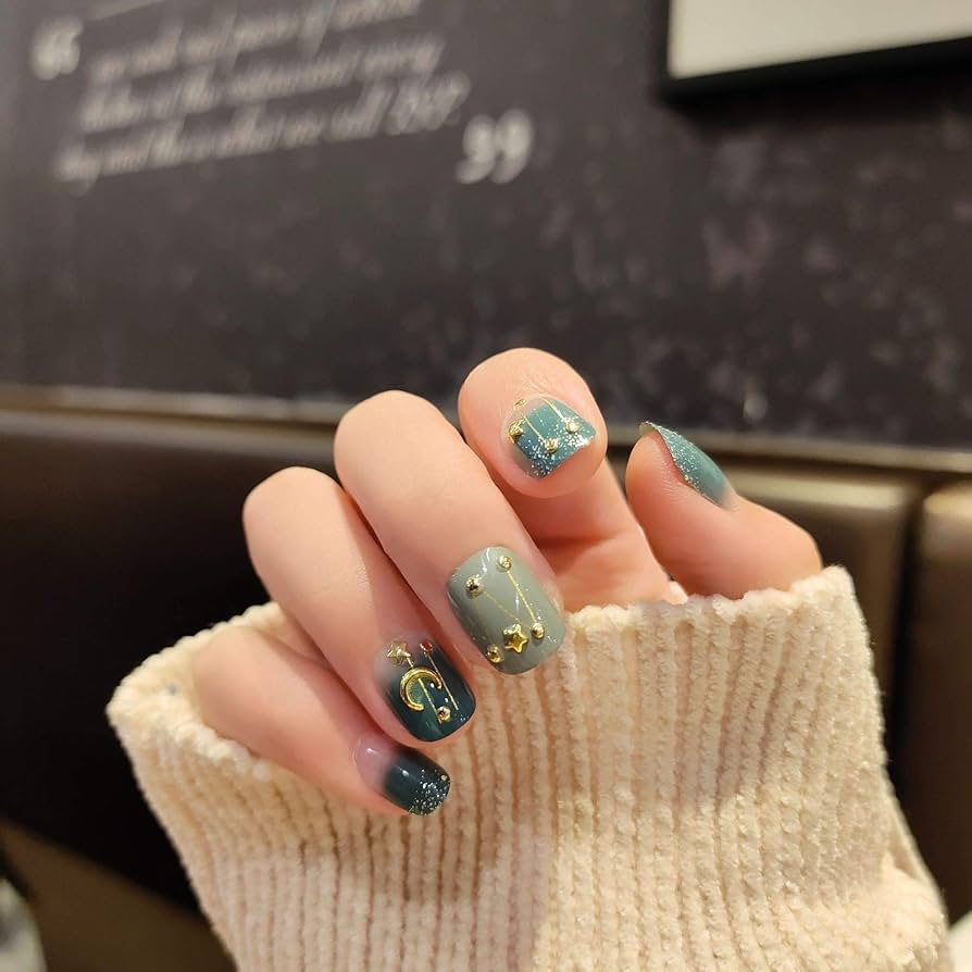 Sioriiii ネイルチップ 楽天市場】ネイルチップ ショート 24枚 付け爪 短め 可愛い