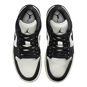 ナイキ ウィメンズNike WMNS Air Jordan 1 Low SE Vintage Panda Amazon.com | Jordan 1 Low Women's SE 'Vintage Panda' Sail