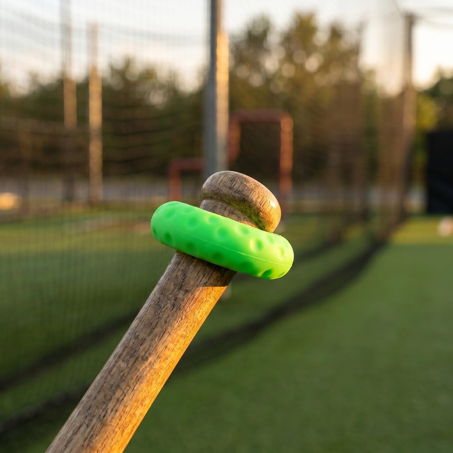Toddmomy 2pcs Silicone Bat Grip Choke up Rings for Youth Baseball and Tee Ball Bats, Lightweight with Soft-Touch Surface to Swing Control and Reduce Sting Vibrations