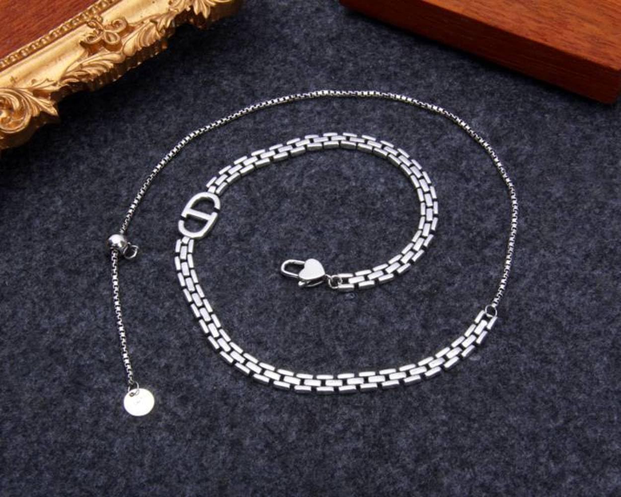 GXNRHG Cinghie con Lettere con Catena corazzata, Design di nicchia, Centinaia di Collare Abbinato, con Catena da Donna, Temperamento Elasticizzato
