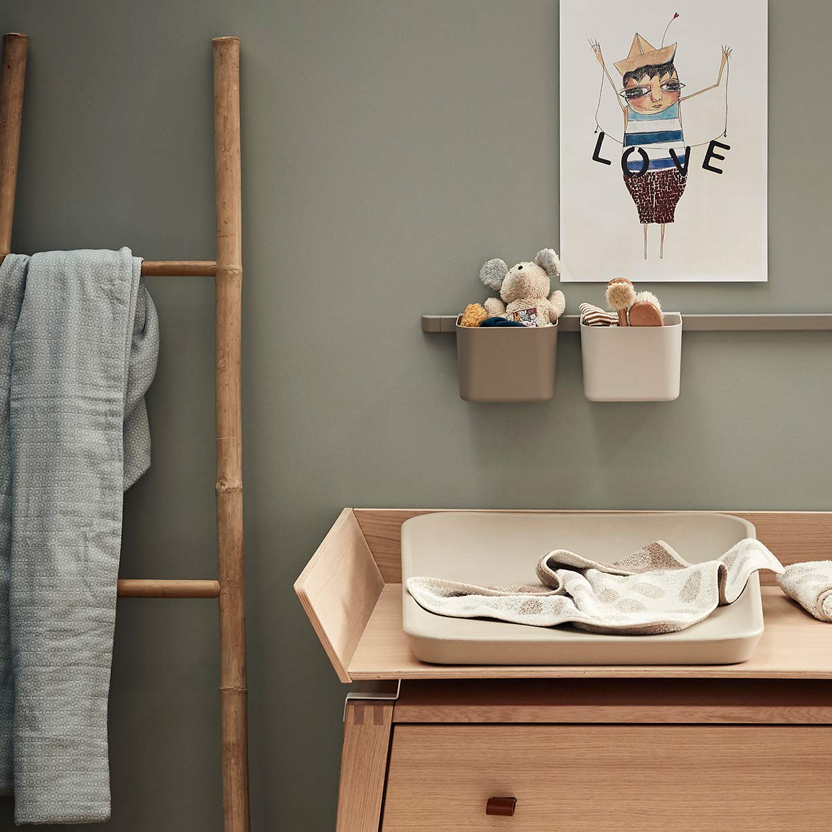 Leander Matty - Cuscino fasciatoio, colore cappuccino + topper in colore cappuccino