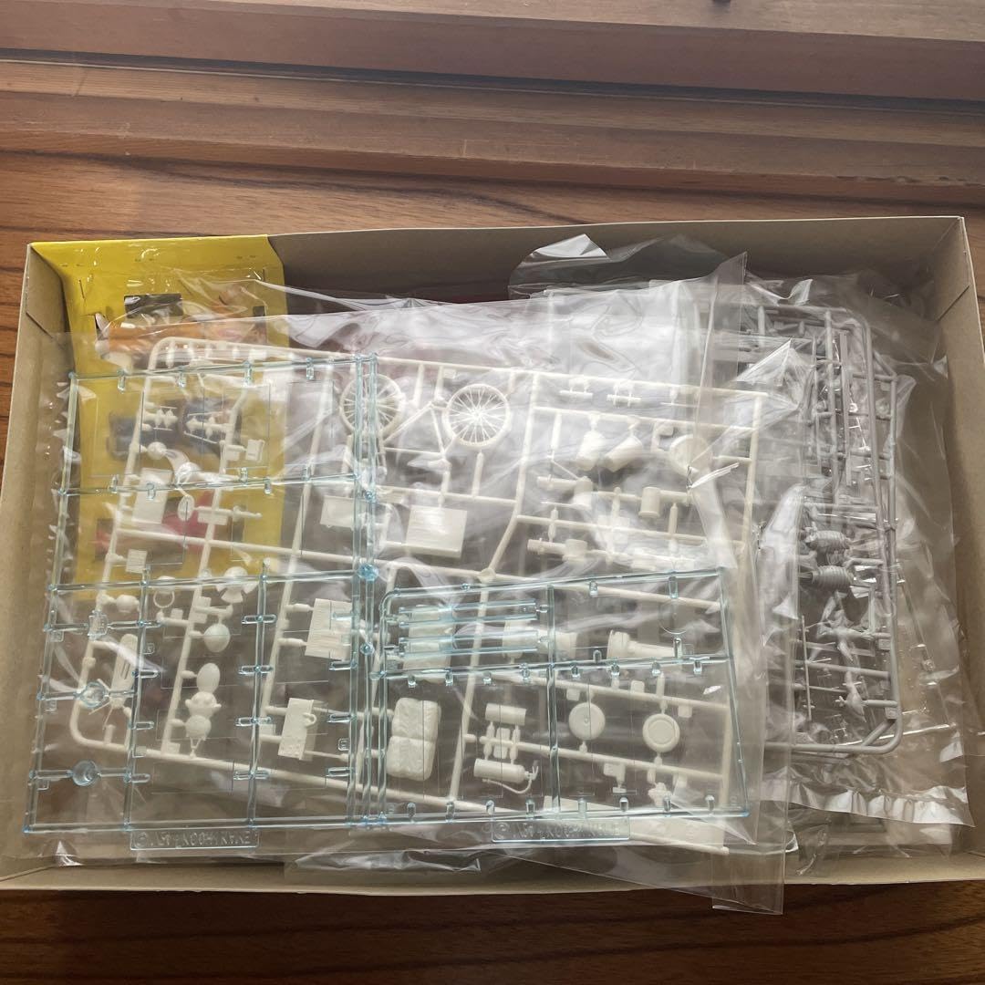 Amazon.co.jp: こち亀派出所 1／24スケール ジオラマ : おもちゃ