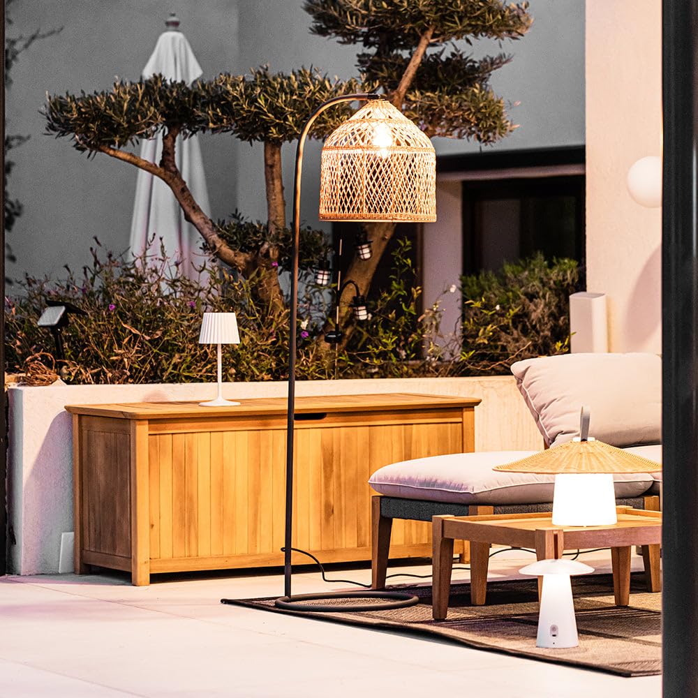 Lampada da terra per esterni su settore SELMA in metallo con paralume in polyrattan H150 cm attacco E27