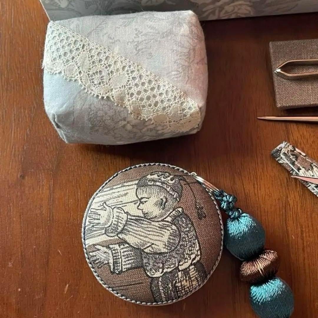 カルトナージュミニ裁縫箱(フタ有) カルトナージュミニ裁縫箱(フタ有