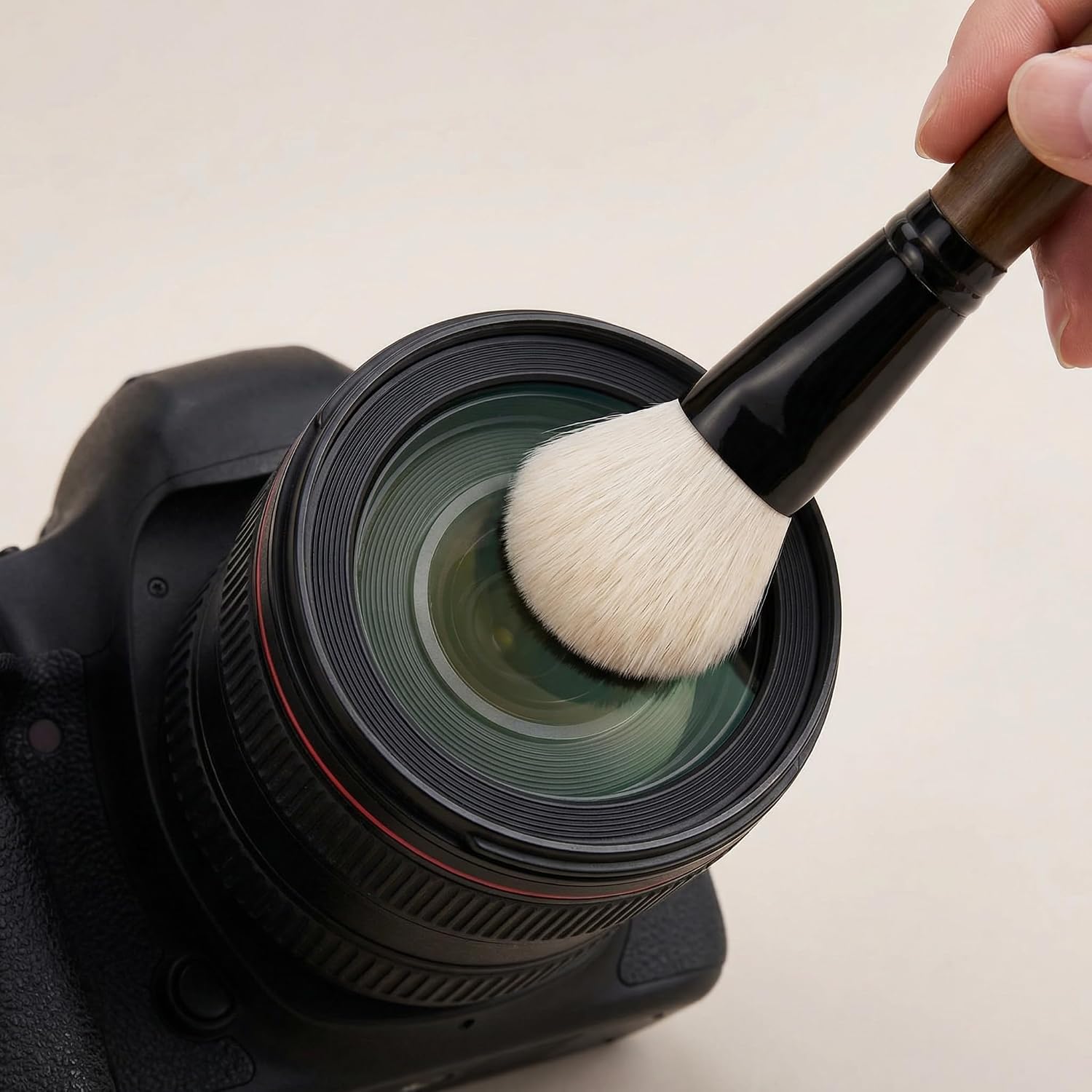 Lens Brush Camera Cleaning Kit for Lenses and Screen Goat Hair Cleaner Pen for DSLR Camera Computer Screen Soft Brush Cleaner Kit for Dust Removal and Lens Maintenance