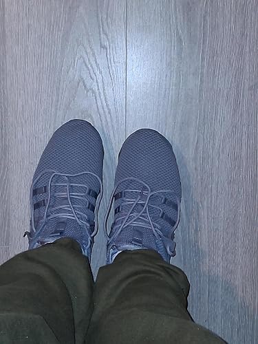 Review Image by Mickaveli