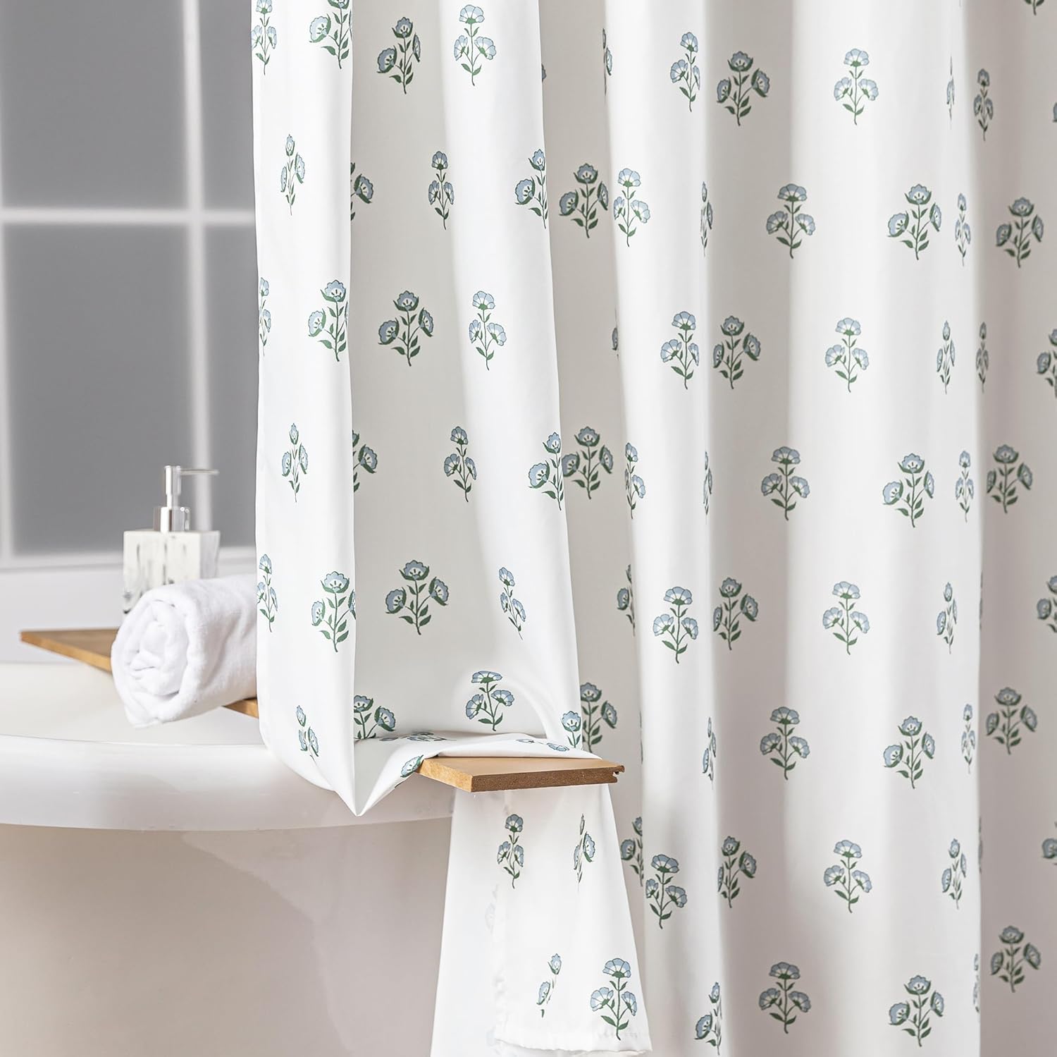 Lino Rosa Blue and Green Floral Shower Curtain, Light Blue and White Spring Summer Shower Curtains for Bathroom, Coastal Farmhouse Botanical Flower Block Print Cloth Fabric Bath Curtain, 72x72