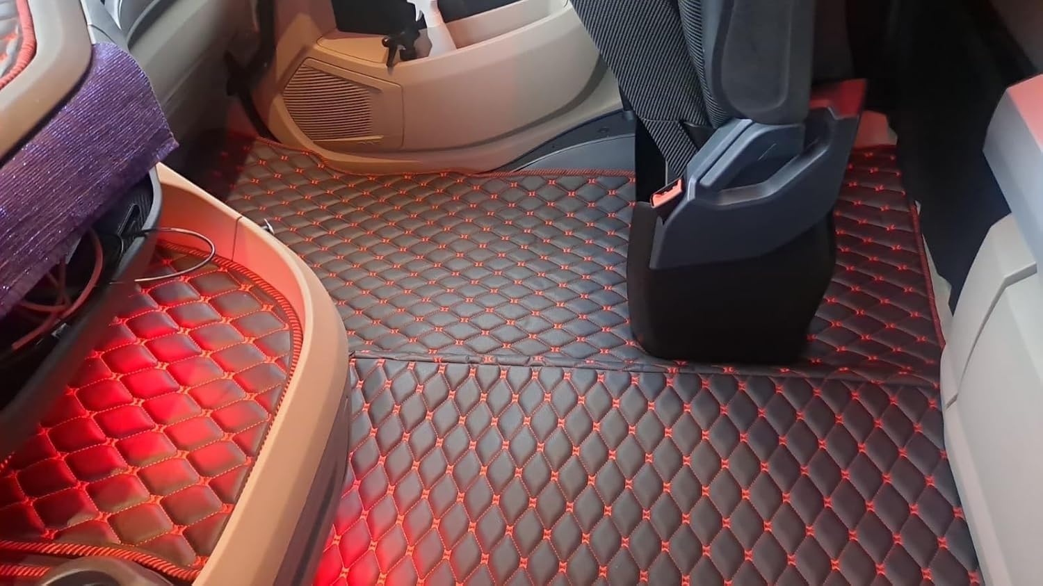 Tappetini per camion compatibili con DAF XG 2022+ tappetino (materiale grigio, fili neri)